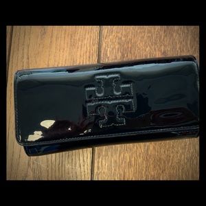 Tory Birch black patent leather clutch